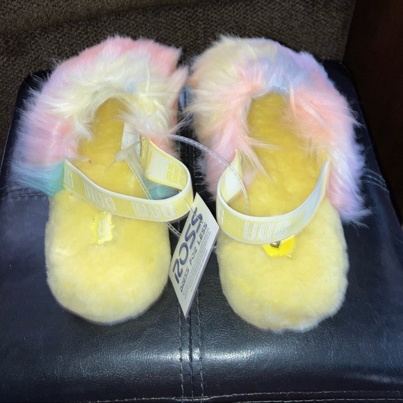 UGG Fluff Yeah Slides - Picture 7 of 9
